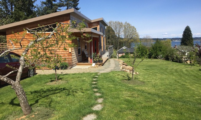 Courtenay House | Sunnyside House- 30mins from Mt. Washington