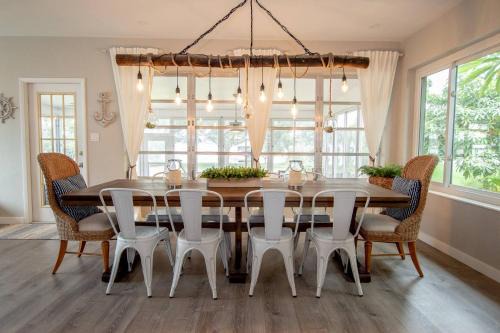 Winter Haven House | Sunrise on Lake Idylwild
