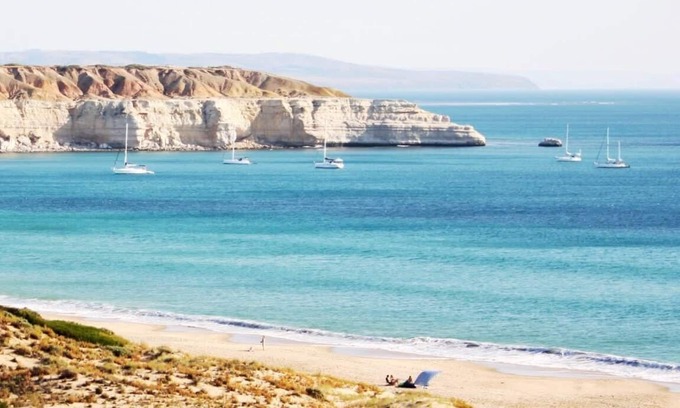 Maslin Beach House | SUNSET CLIFFS luxury stay at Maslin Beach