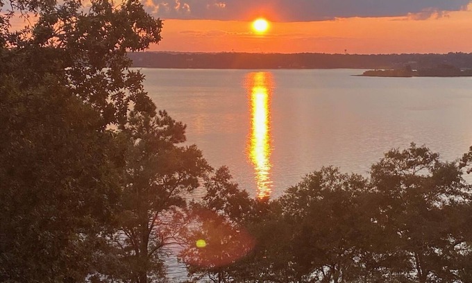 Georgetown Cabin | Sunset Cove