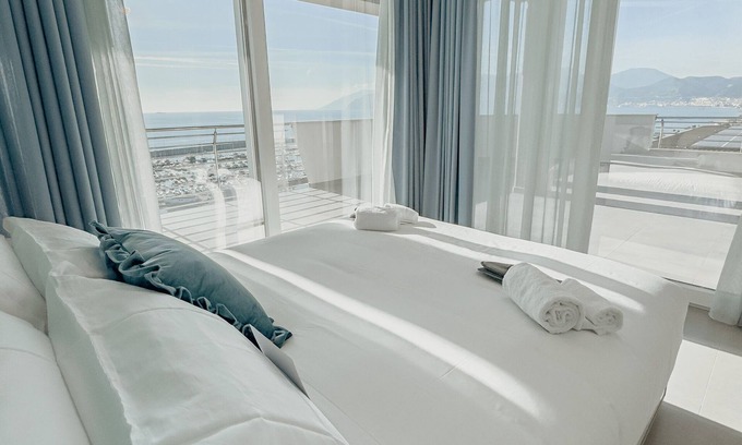 Magazzeno Bed & Breakfast | Sunset - Lilibeth Luxury Suites
