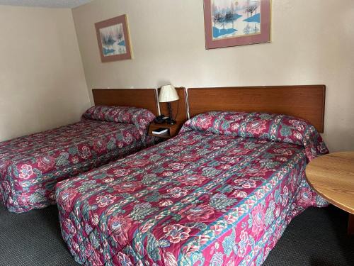 Rockingham Hotel | Sunset Motel