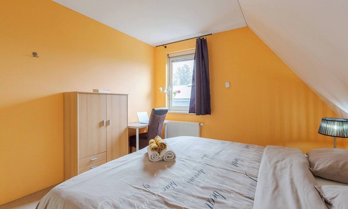 Donkerbroek Bed & Breakfast | Sunset Room in Donkerbroek