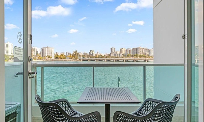 Puerta de Tierra Apartment | Sunset Studio | located at the Condado Lagoon Villas building in Condado