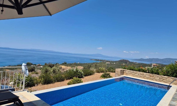 Stoupa Villa | Sunset Villa 2 - Your Place in the Sun! nPrivate infinity pool + 180degree views