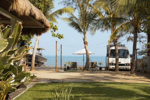 Palauig Resort | Sunset Villas Palauig Zambales