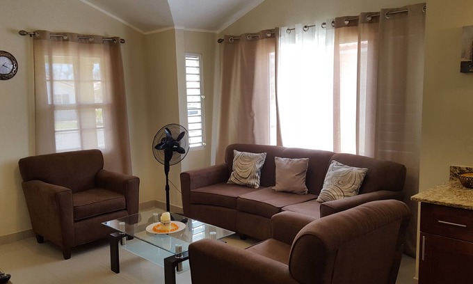 Caribbean Estates House | Sunshine Country Club 2 bedroom
