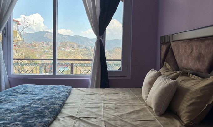 Shimla House | Sunshine Lodge : A Bliss Retreat