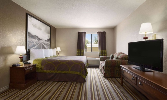 Childress Hotel | Super 8 by Wyndham Childress
