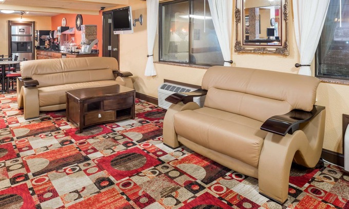 Jacksonville Hotel | Super 8 by Wyndham Jacksonville