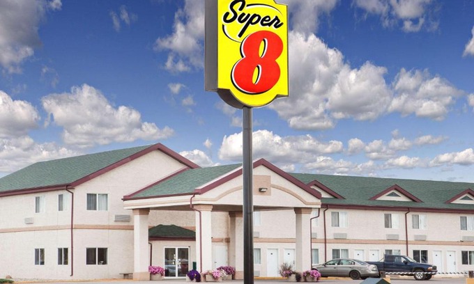 Kindersley Hotel | Super 8 by Wyndham Kindersley