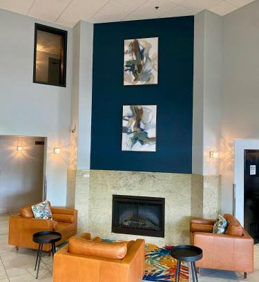 Lachenaie Hotel | Super 8 by Wyndham Lachenaie/Terrebonne