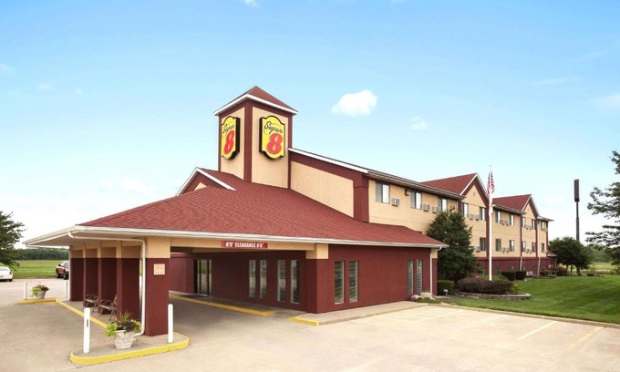 Salem Hotel | Super 8 by Wyndham Salem