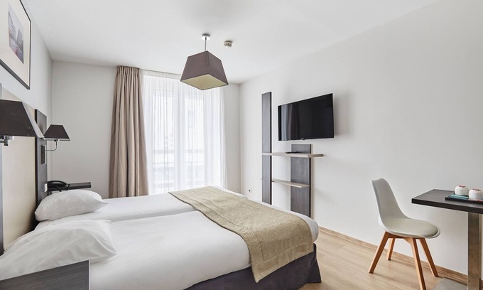 Gares Apartment | Super Endroit ! Appart équipé avec Wi-Fi gratuit