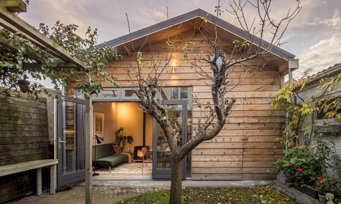 Alkmaar Ski Chalet | Super location, quiet place, yet in the middle of the bustling center of Alkmaar