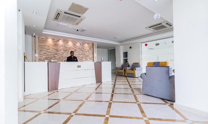 Seeb Hotel | Super OYO 106 Muscat Grand Hotel Apartment