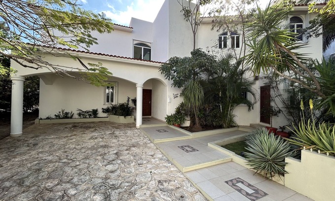 Playacar Fase I House | SUPER SPECIAL RATES! Casa Foto - Across the street from the Ocean