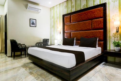 Durg Hotel | Super Townhouse Durg Near Railway Station
