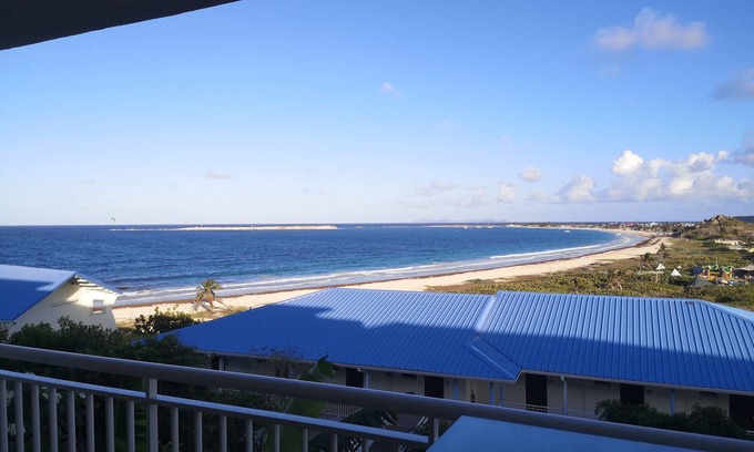Orient Bay Apartment | Superb 2-room apartment with sea view