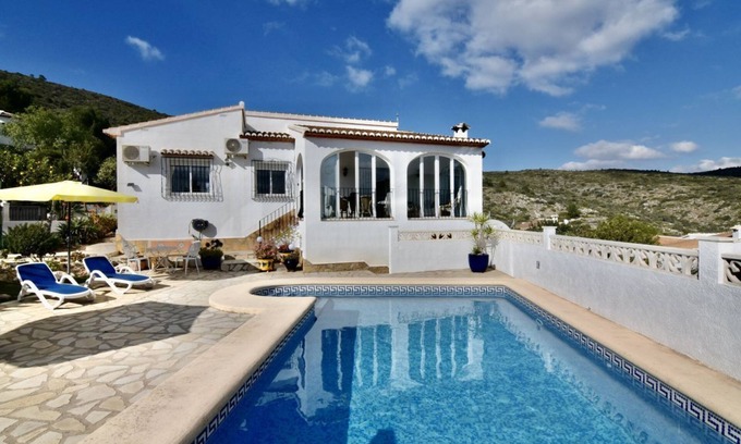 Alcalali Villa | Superb 3 bed villa, private pool, stunning mountain views. Alcalalí Jalon Valley