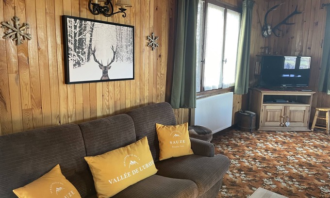 Le Sauze Ski Chalet | Superb chalet on the edge of the Sauze slopes