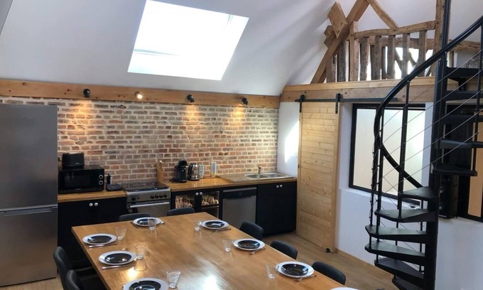 Talmas Cottage | Superb Loft in a stable 5 people, 15 min Amiens