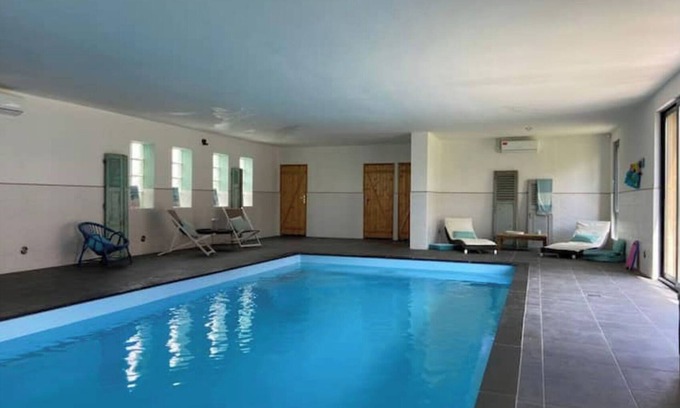 Lannoy Apartment | Superb private studio in a quiet area with private pool/spa