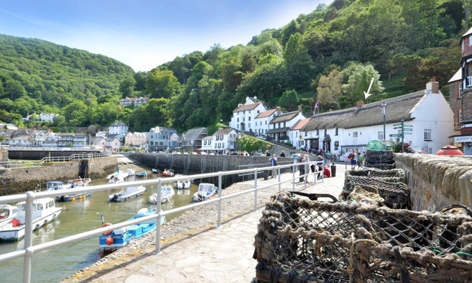 Lynmouth Apartment | Superb Sea View Apartment