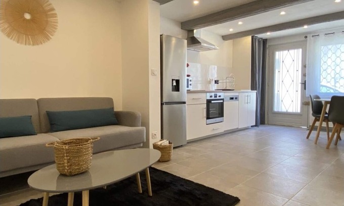 Beaux Arts-Boutonnet Apartment | Superbe Appartement Climatisé Avec Patio