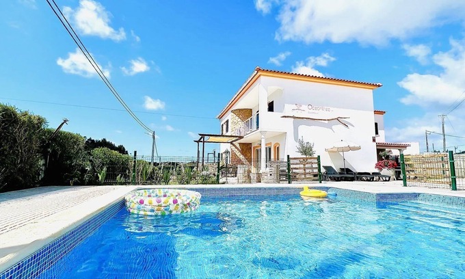 Peniche Villa | Superbe Villa Avec Piscine