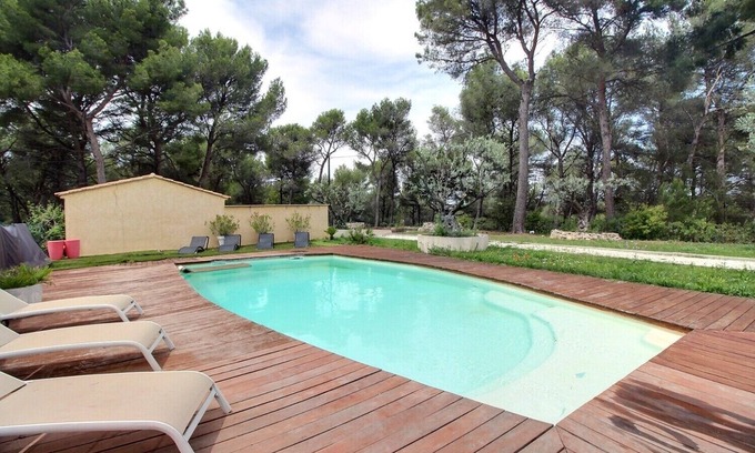 Cabries Villa | Superbe Villa Calme Absolu en Plein Cœur de Foret