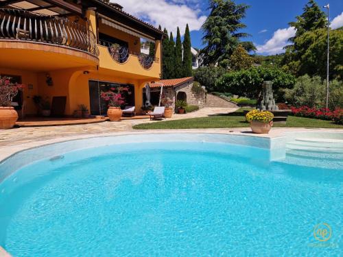 Portoroz Apartment | Superior Apartment Wisteria with Pool