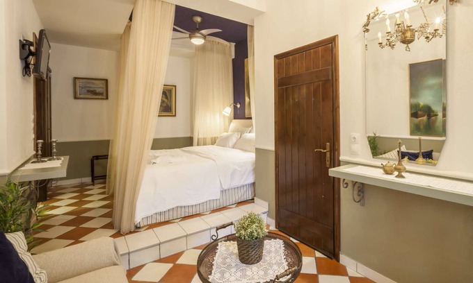 Paradhisos Hotel | Superior double room
