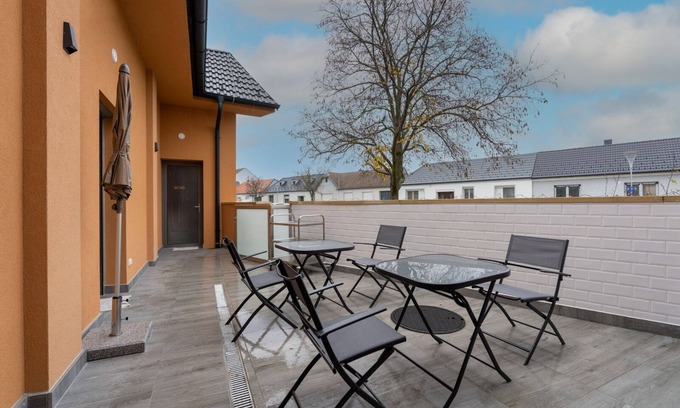 Parndorf Apartment | Superior double room with terrace - sunny Pannonia