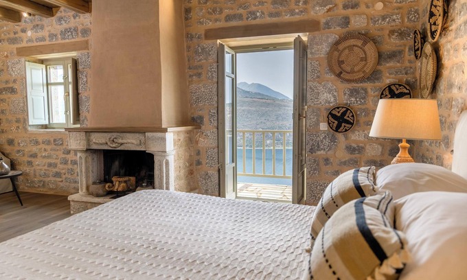 Itilo Hotel | Superior Suite with Panoramic Sea View | Akrolithi Guesthouse
