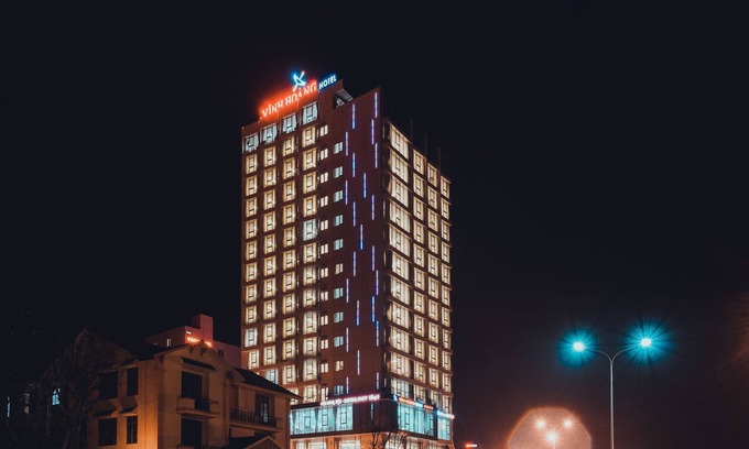 Dong Hoi Hotel | Superior Triple Room in 4 star Hotel
