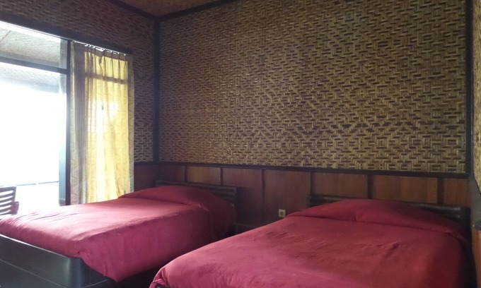 Tengger Caldera Bed & Breakfast | Superior Twin at Lava Lodge