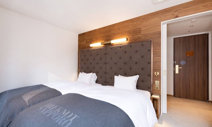 Sapporo City Centre Hotel | Superior Twin City View Train Street Room Only/Sapporo Hokkaidō