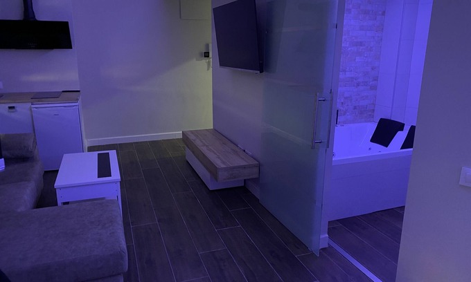 Linares Apartment | Supreme Gold