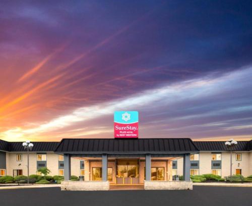 Cookstown Hotel | SureStay Plus Hotel by Best Western McGuire AFB Jackson