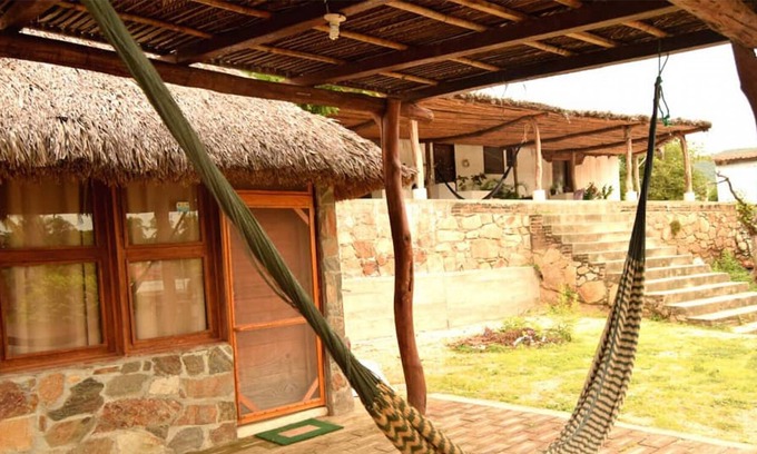 San Pedro Huamelula Cabin | Surf, rest, Repeat. 10 min walk from the beach.
