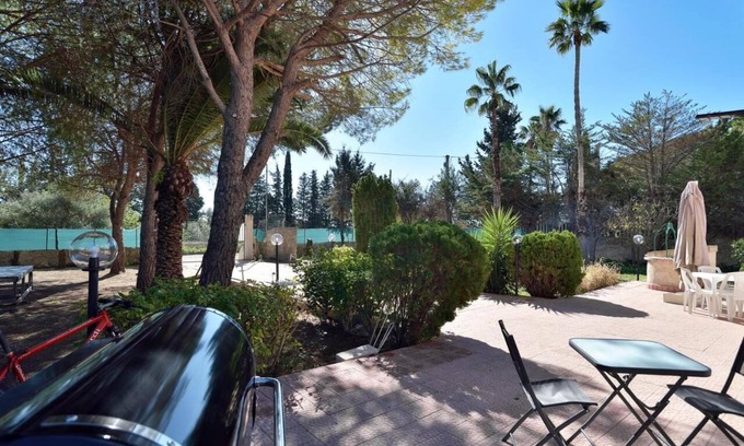 Gallina Villa | Surrounded by greenery in total relaxation and a 5-minute walk from the sea