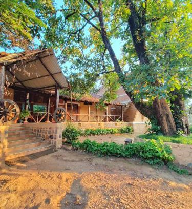 Baihar House | Surwahi Social Ecoestate Kanha
