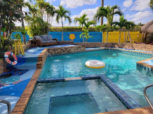 Greenacres Apartment | Susan and Ledif's Tropical Hideaway