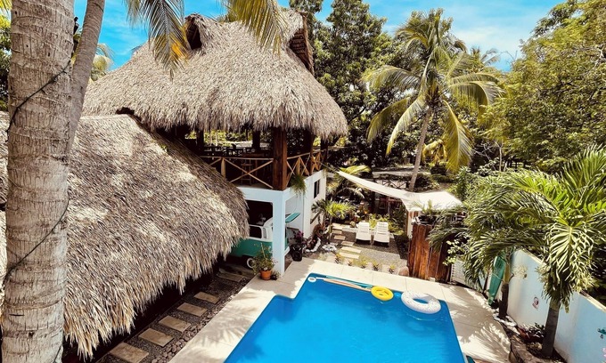 El Zonte Hotel | THE BEACH BREAK HOTEL & SPORTS BAR