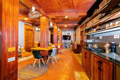 Dar es Salaam Bed & Breakfast | Swahili Homes- Ada Estate