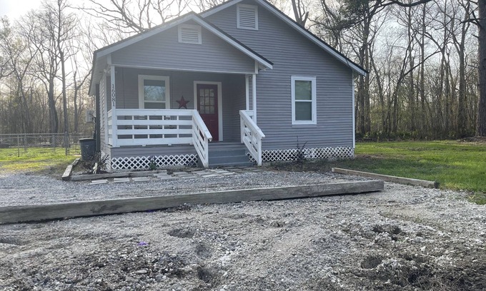 Prairieville House | Swamp Thang! Stay with Nature, yet Minutes from I-10