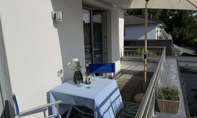 Bad Zwischenahn Apartment | Swan - apartment/apartment, shower, WC, 1 bedroom