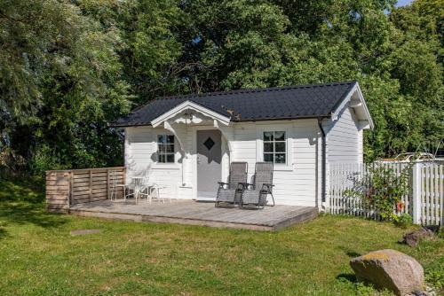 Lilla Beddinge House | Swedish log house at Kvarnviks Gård