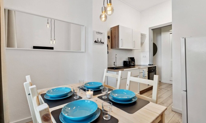 Rummelsburg Apartment | Sweet Central Tiny Apartment for 4 People
